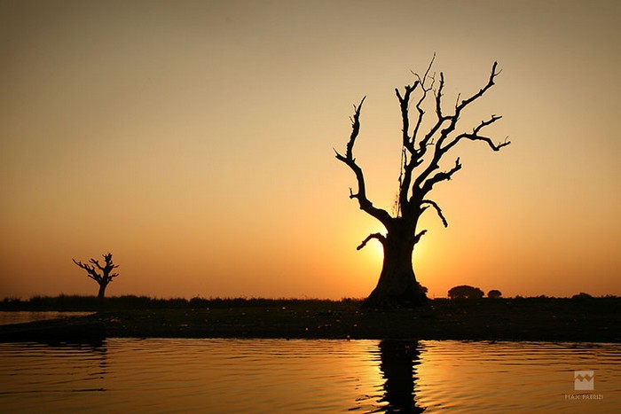 Hiding sun, copyright Massimiliano Fabrizi