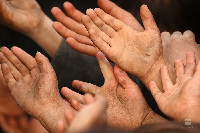 Children hands, copyright Massimiliano Fabrizi